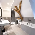 Modernes Maisonette-apartment Mit Terrasse I Апартаменты *