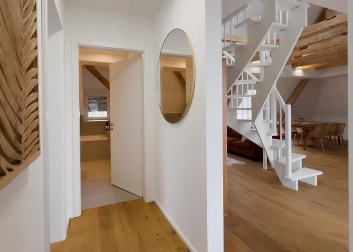 Modernes Maisonette-apartment Mit Terrasse I * Augsburg