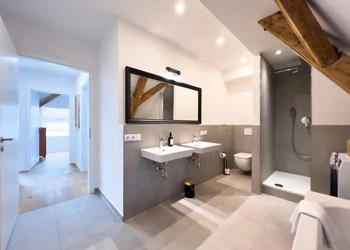 Modernes Maisonette-apartment Mit Terrasse I Augsburg